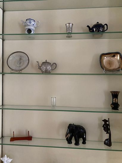 Lot of various trinkets