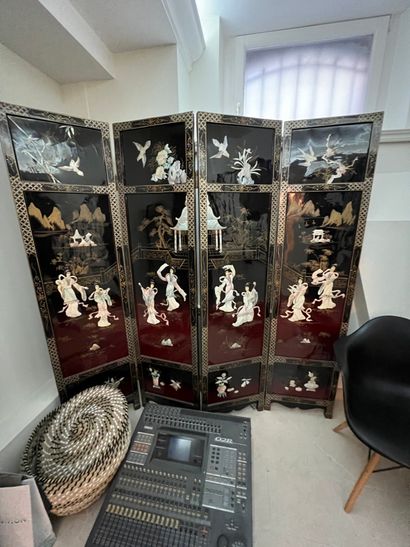 
Chinese style lacquered screen with 4 panels...