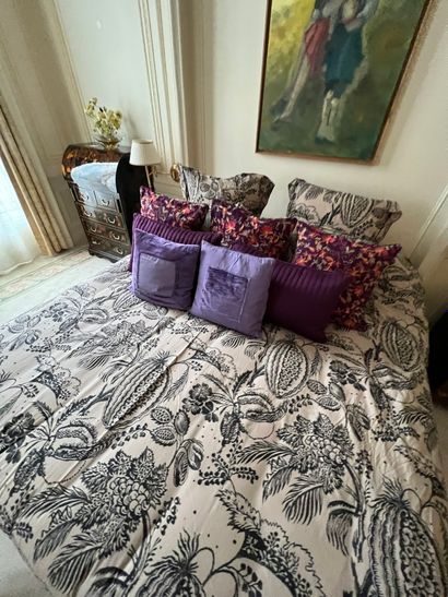 Set of cushions