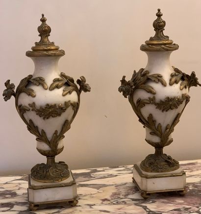 Pair of marble and bronze cassolettes in...