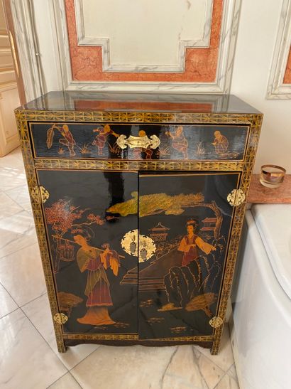 
Small piece of furniture in the Chinese...