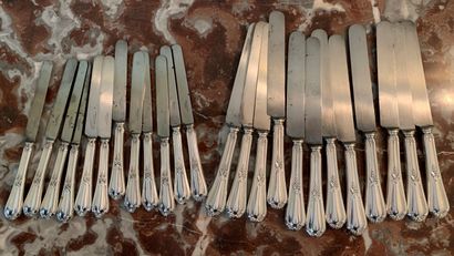 Ménagère de 24 couteaux lames en acier et...