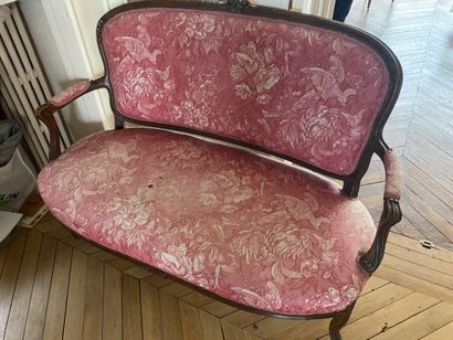 Two seater sofa

Louis XV style

92 x 129...