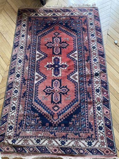 Small oriental carpet 

210 x 130 cm