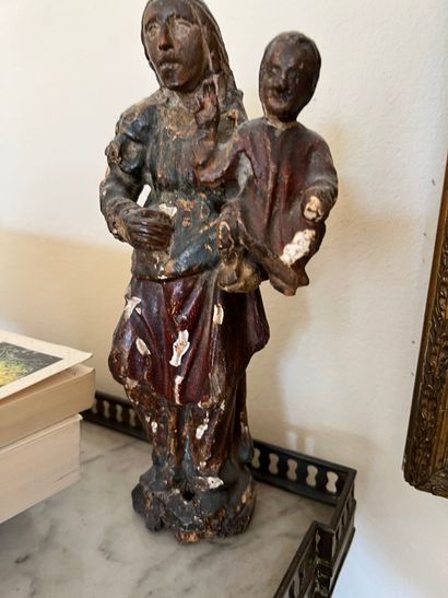 Vierge polychrome en bois sculpté (accidents...