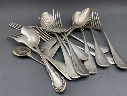 Lot of silver cutlery 

Weight : 1020 g