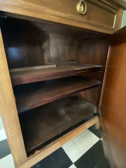 Piece of furniture with height of support...
