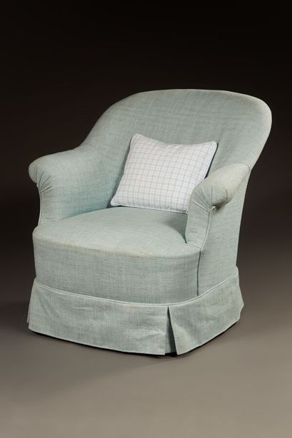Bergère confortable couverte de toile bleue
(Traces...