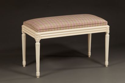 Banquette de style Louis XVI en bois laqué...
