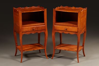 Paire de chevets de style Louis XV à toutes...