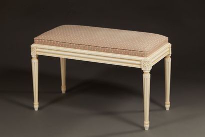 Banquette de style Louis XVI en bois laqué...