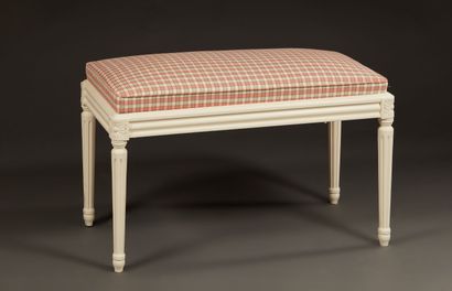 Banquettes de style Louis XVI en bois laqué...