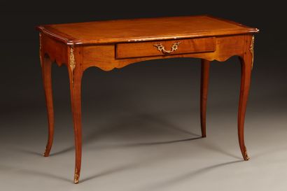 Petit Bureau de style Louis XV en bois teinté...