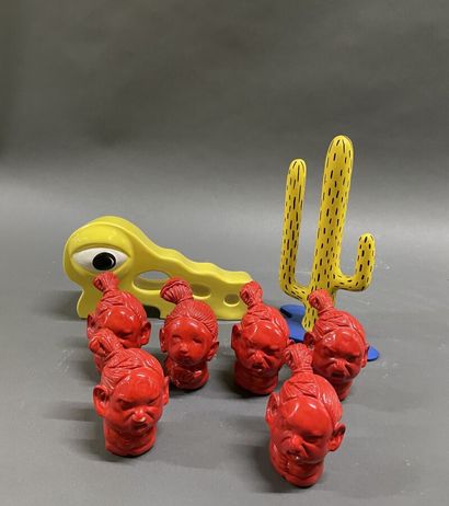 Lot d'objets modernes