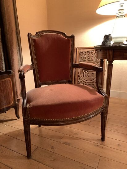 Paire de fauteuils cabriolet d'époque Louis...
