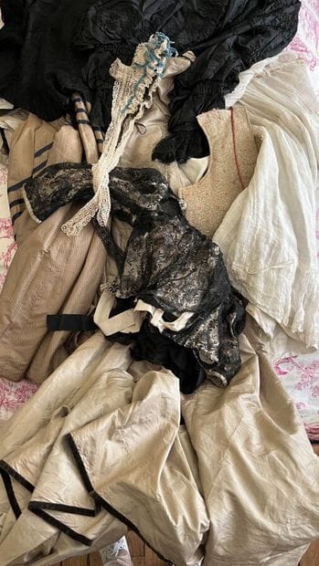 Lot of clothes XIXth century various including,...
