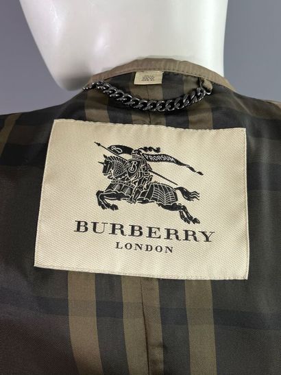 BURBERRY Manteau en toile imperméable marron...