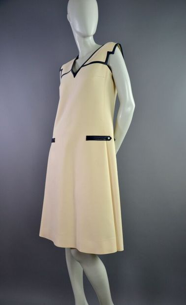COURRÈGES Paris Prototype - Robe trapèze...