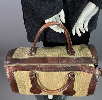 CRÉATIONS PIERRE CARDIN Paris Sac week end...