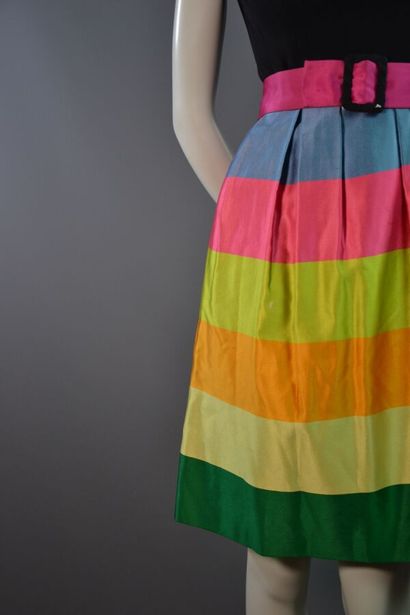 LANVIN Robe cocktail en crêpe et satin rayé-...