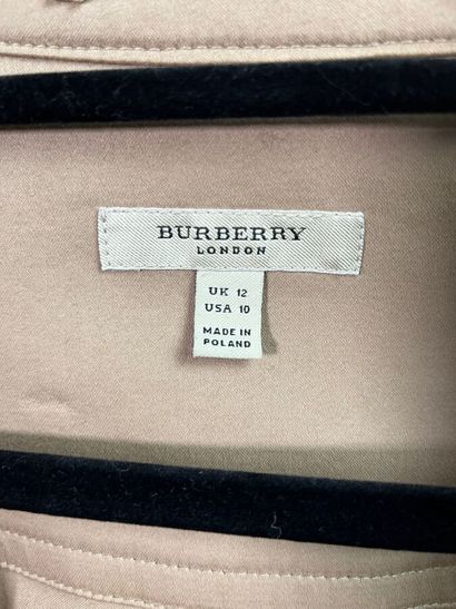 BURBERRY Robe saharienne en coton stretch...