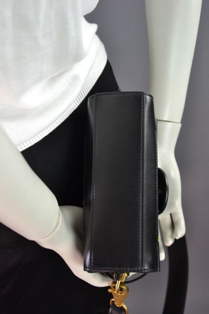 BALMAIN PARIS 2023 - COLLECTION ACTUELLE...