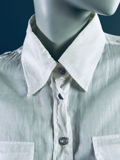 BURBERRY Lot de 2 chemisiers voile de coton...