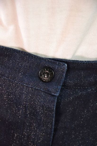 ALAIA Paris Short en denim et lurex -Env....