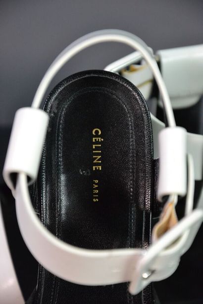 CELINE PARIS Chaussures compensées en cuir...