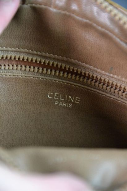 CELINE PARIS Sac besace en toile monogram...
