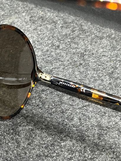 LONGCHAMP Lunettes de soleil femme écaille...