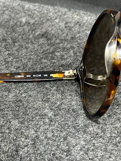 LONGCHAMP Lunettes de soleil femme écaille...
