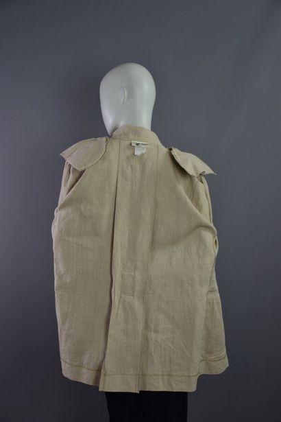 COURREGES Paris femme Saharienne en lin naturel...