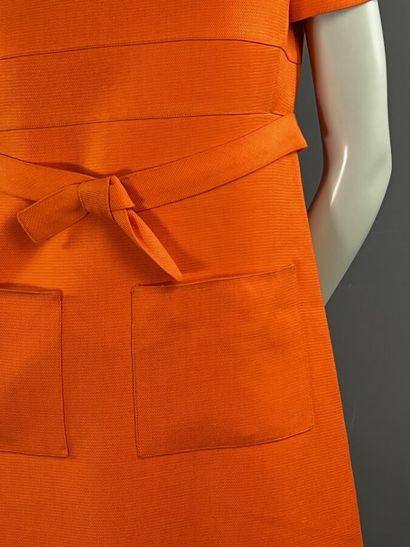 COURRÈGES PARIS - Robe orange en sergé de...
