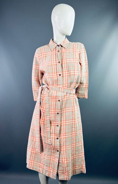 BURBERRY Lot de 2 robes chemises en coton...