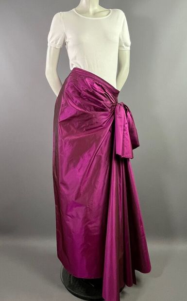 SAINT LAURENT Rive Gauche Jupe en taffetas...