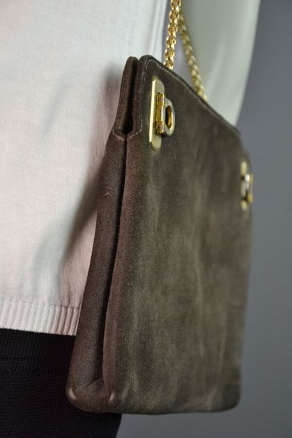 SALVATORE FERRAGAMO Sac à main en cuir velours...