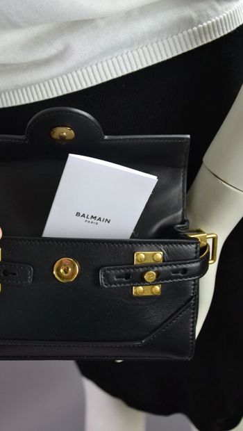 BALMAIN PARIS 2023 - COLLECTION ACTUELLE...