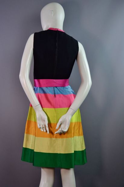 LANVIN Robe cocktail en crêpe et satin rayé-...