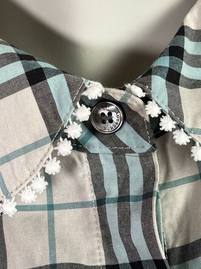 BURBERRY Lot de 2 robes chemises en coton...