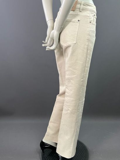 BURBERRY Lot de 2 pantalons denim bleu et...