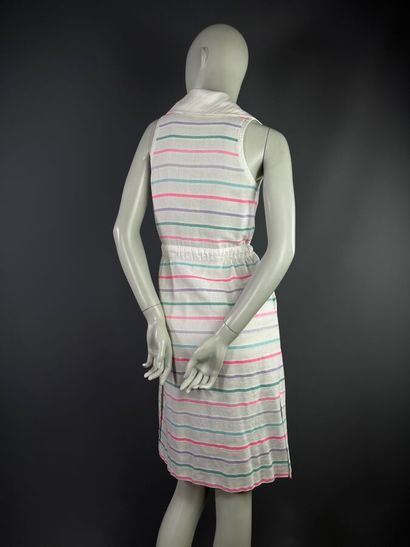 COURREGES Paris - Robe sans manches à rayures...