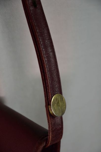 CHRISTIAN DIOR Sac en cuir bordeaux monogram...