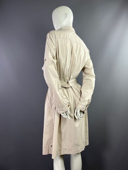 BURBERRY Lot de 2 robes d'été saharienne...