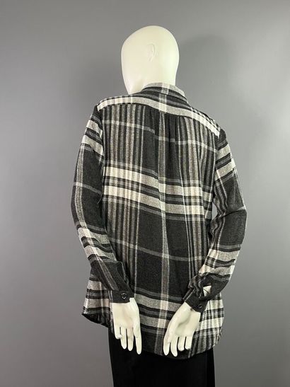 BURBERRY Lot de 2 chemisiers voile de coton...