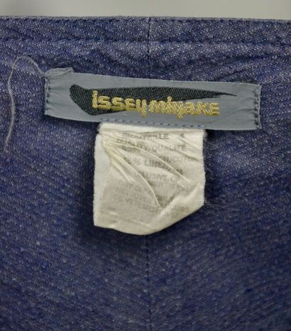 ISSEY MIYAKE -Jupe en lin bleu denim - T...