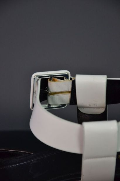 CELINE PARIS Chaussures compensées en cuir...
