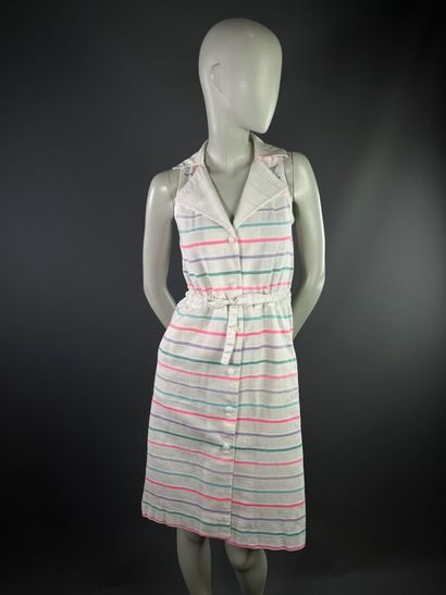 COURREGES Paris - Robe sans manches à rayures...