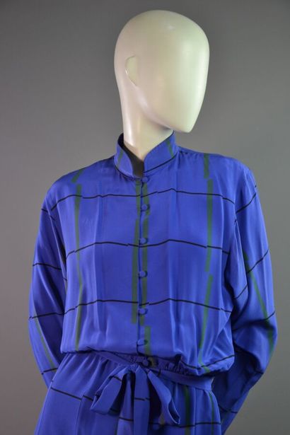 GUY LAROCHE Diffusion - Robe en soie indigo...