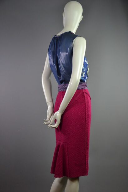 LOUIS VUITTON Robe en tweed lurex et strass...